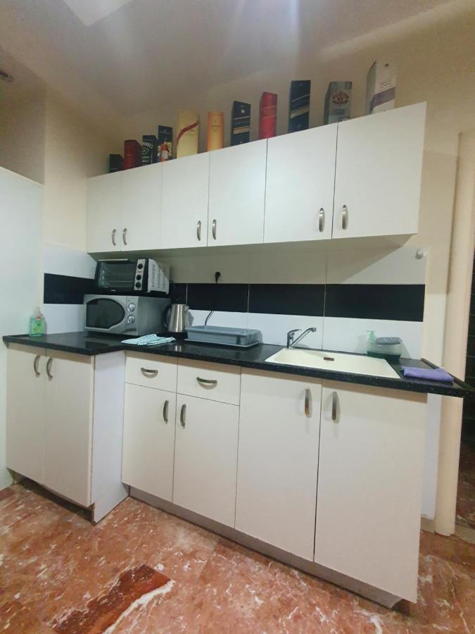 Ezore Yam Apartmens - Elmali'Akh St. 4 Bat Yam Eksteriør billede
